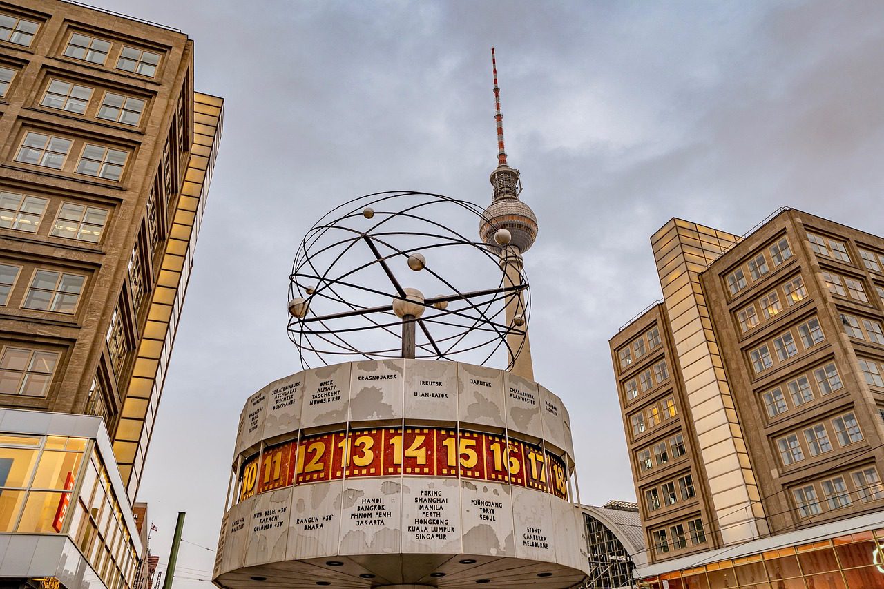 Alexanderplatz y la Torre de Televisión de Berlín