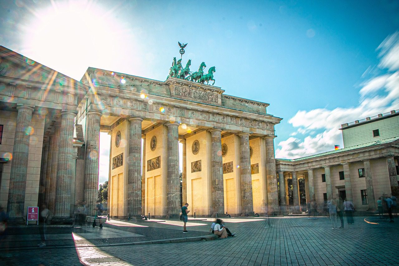 Puerta de Brandeburgo en Berlín, escapada desde Praga